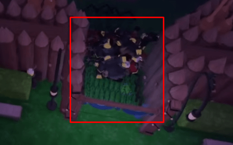 An example of a chokepoint with wires/spikes en 99 Nights in the Forest